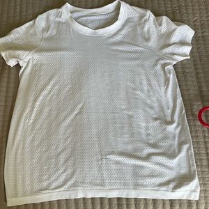 Lululemon white tee